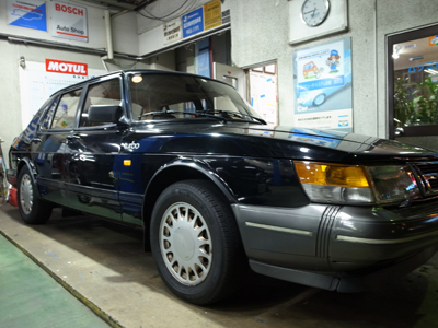 SAAB900